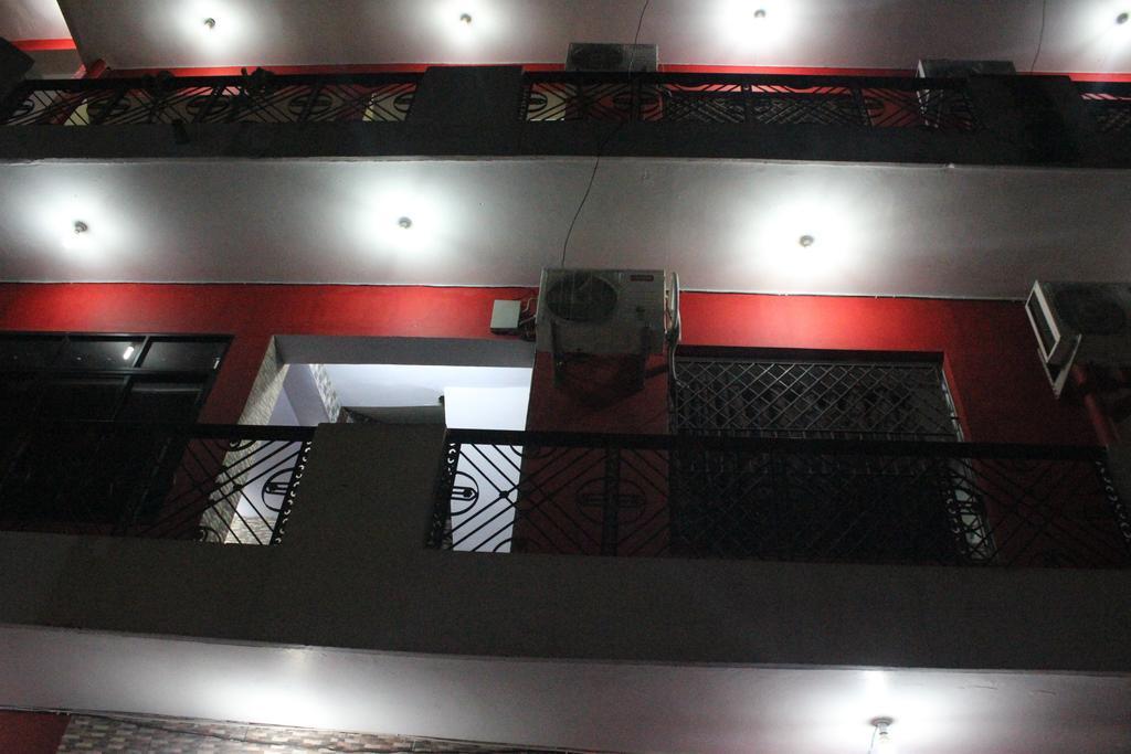 Hotel Kanishka Varanasi Exterior foto